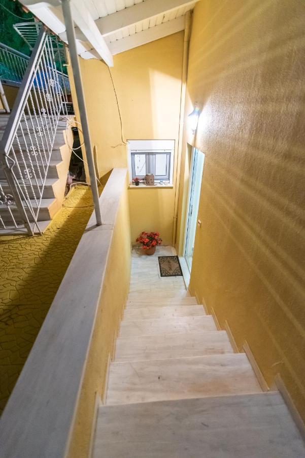 Pine Trees Apartment Preveze Dış mekan fotoğraf